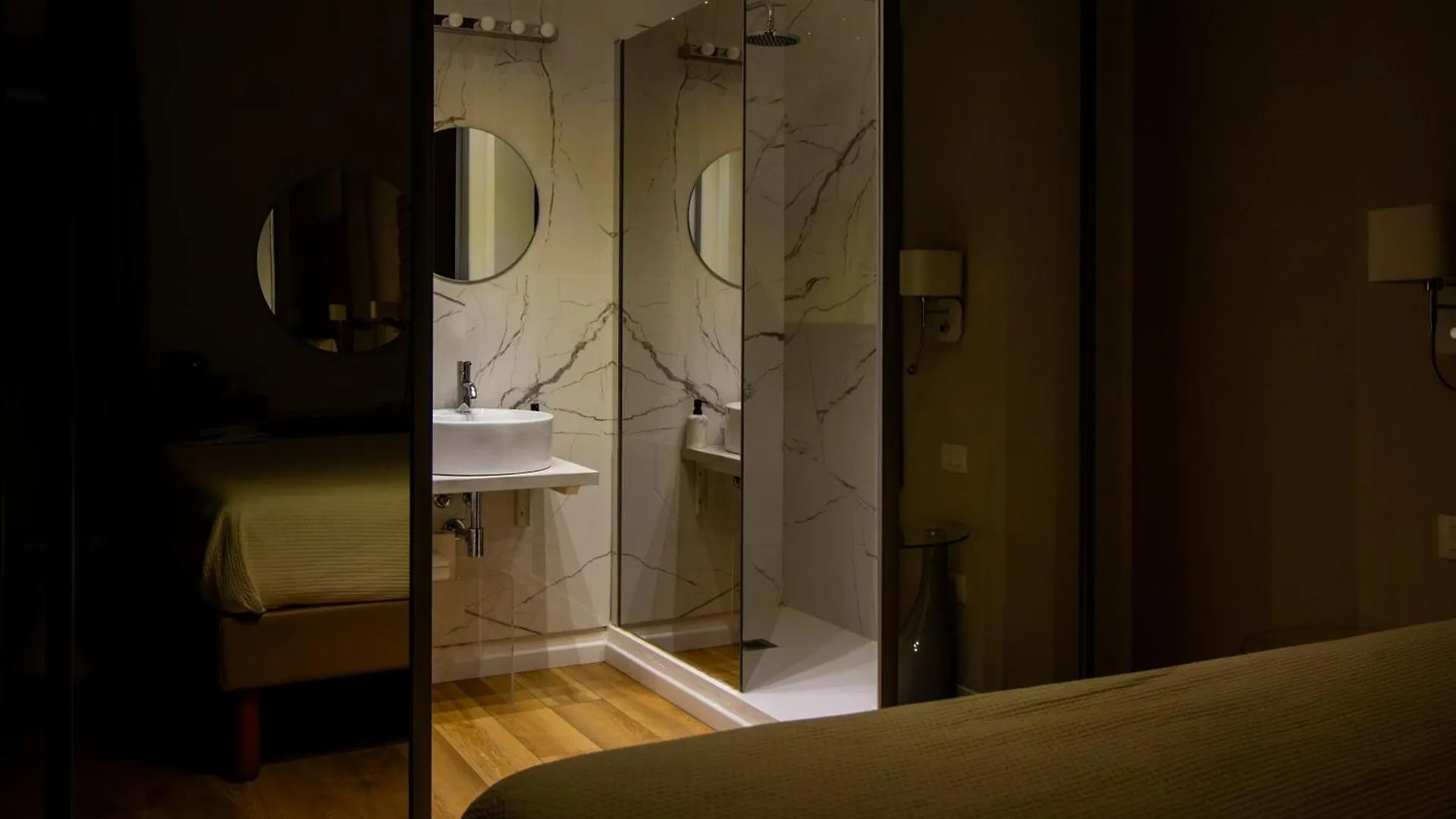 Album Boutique Rooms Sássari 2*,
