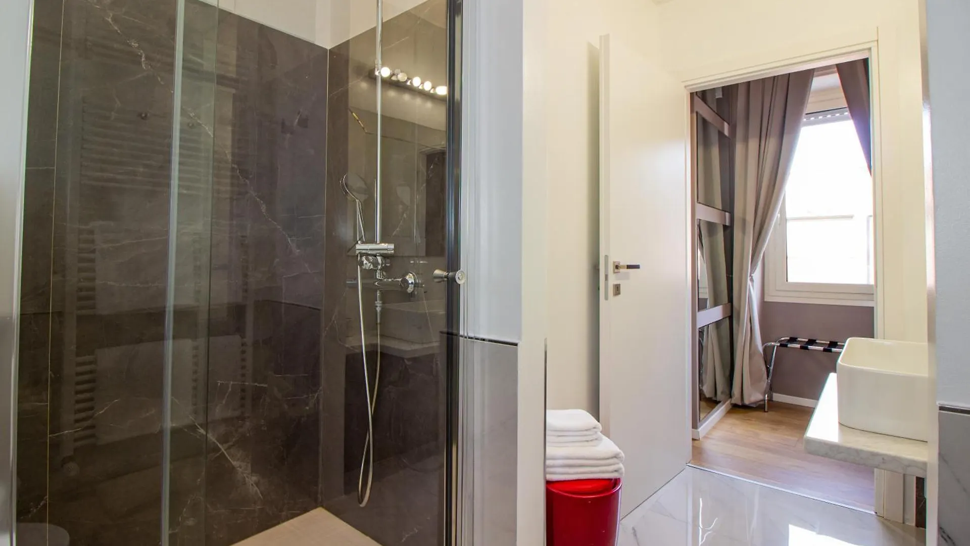 Album Boutique Rooms Sassari Couette-café