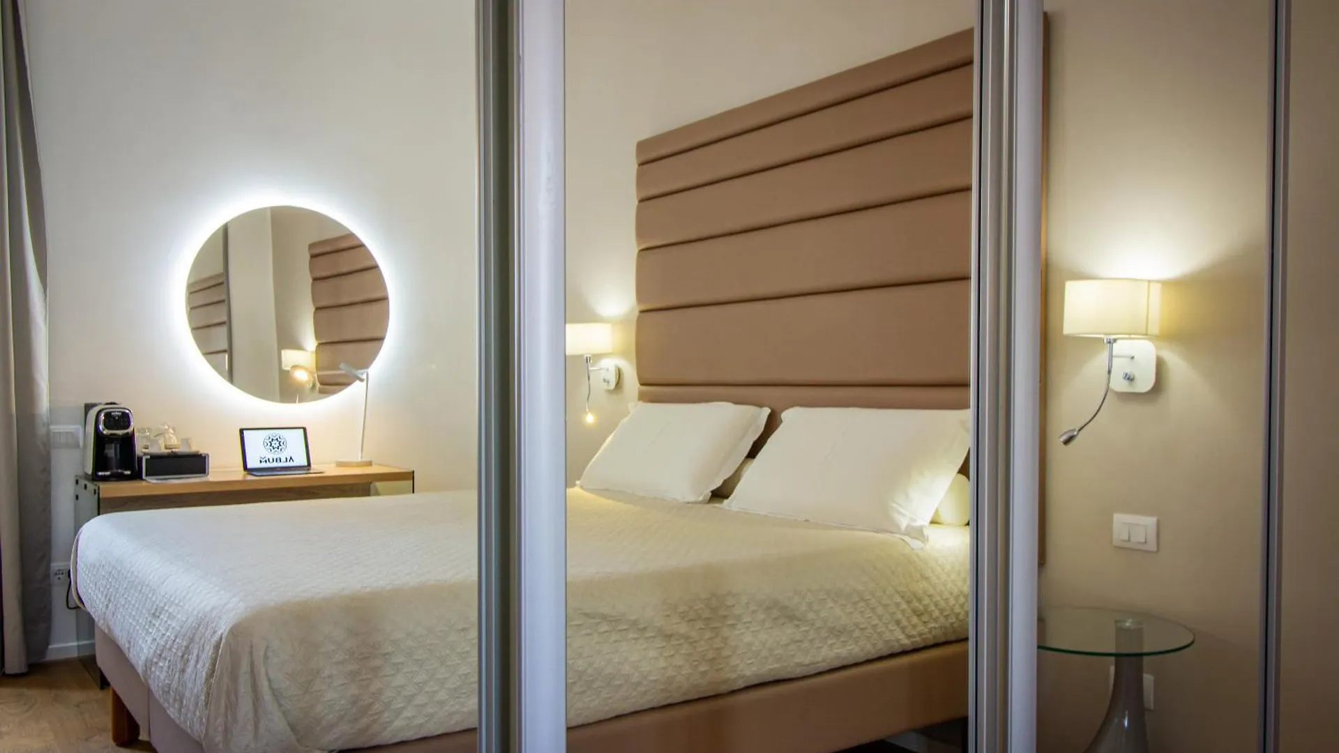 Album Boutique Rooms Sassari Italy